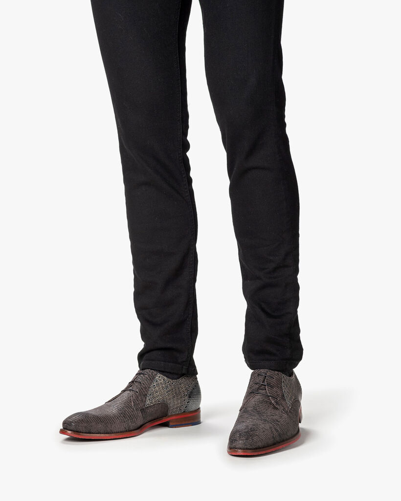 Schnürschuh Wildleder-Print grau