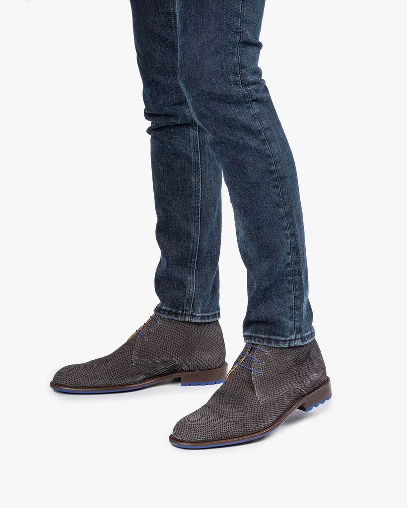 Schnürstiefel grau mit Print