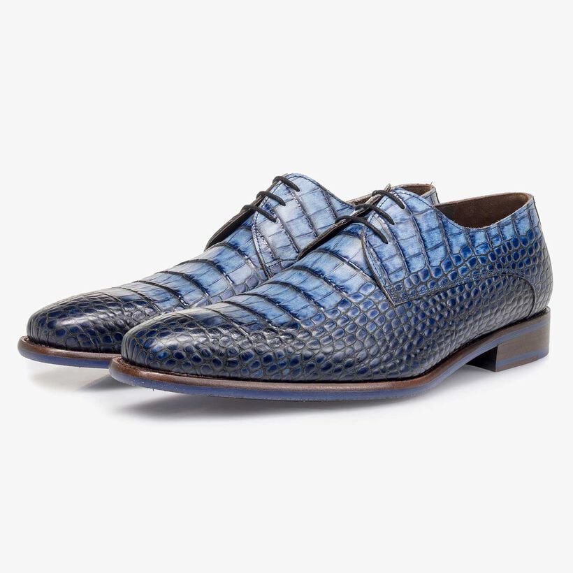 Blue croco print calf leather lace shoe