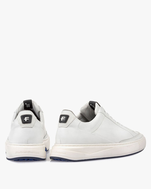 Sneaker calf leather white