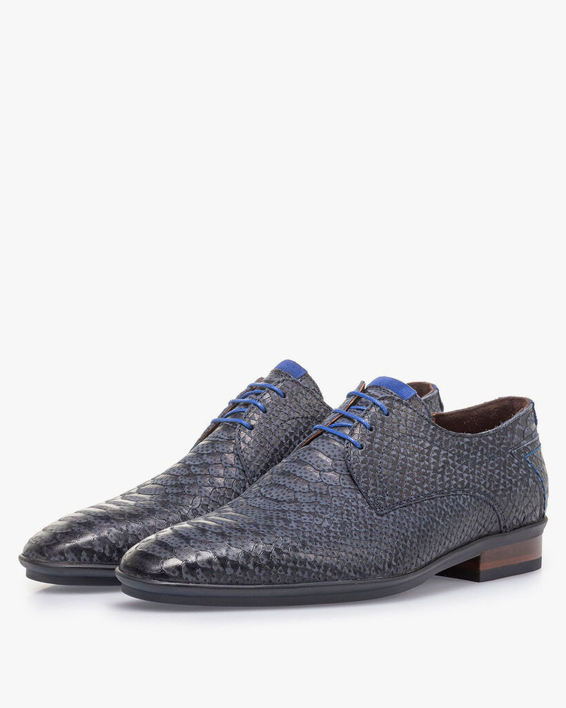 Dark blue nubuck leather lace shoe with snake print