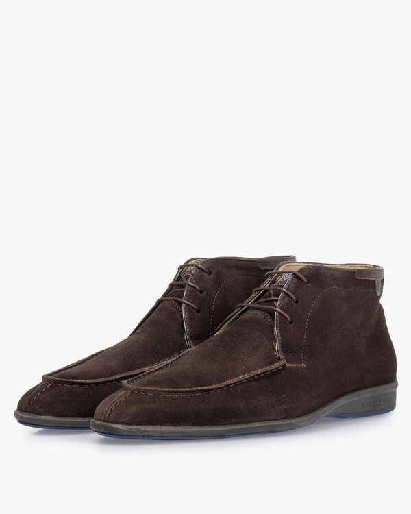Boot brown suede leather