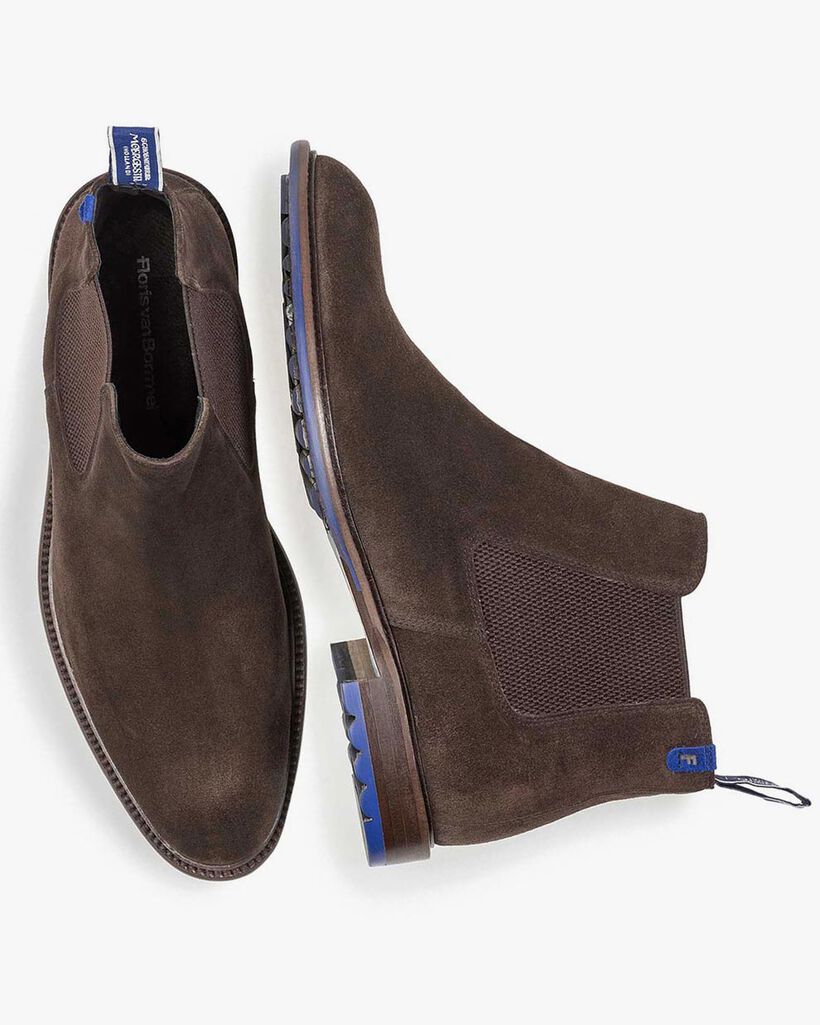 Dark brown suede Chelsea boot