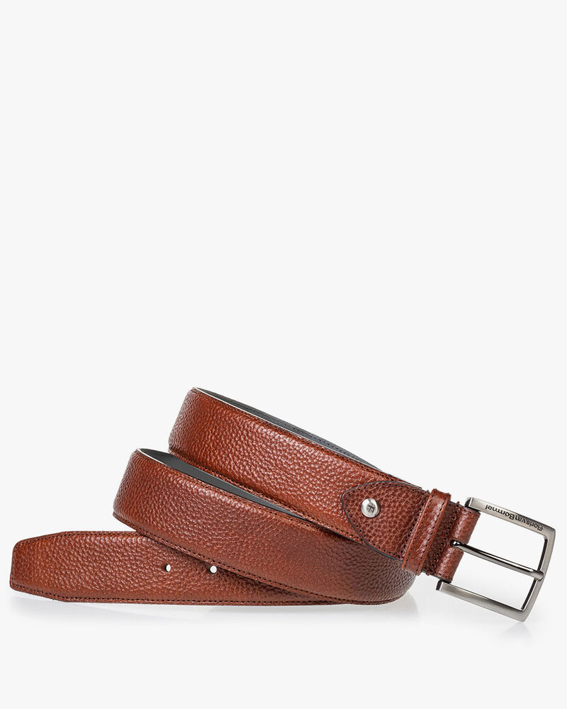 Leather belt cognac with structured pattern