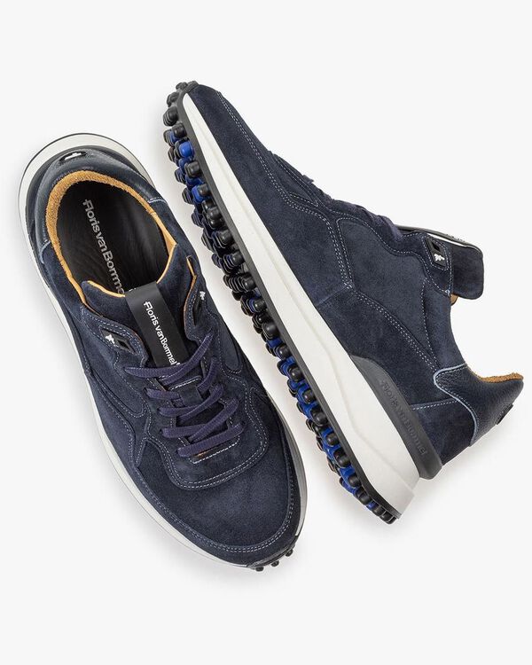 Blauer Wildleder-Sneaker