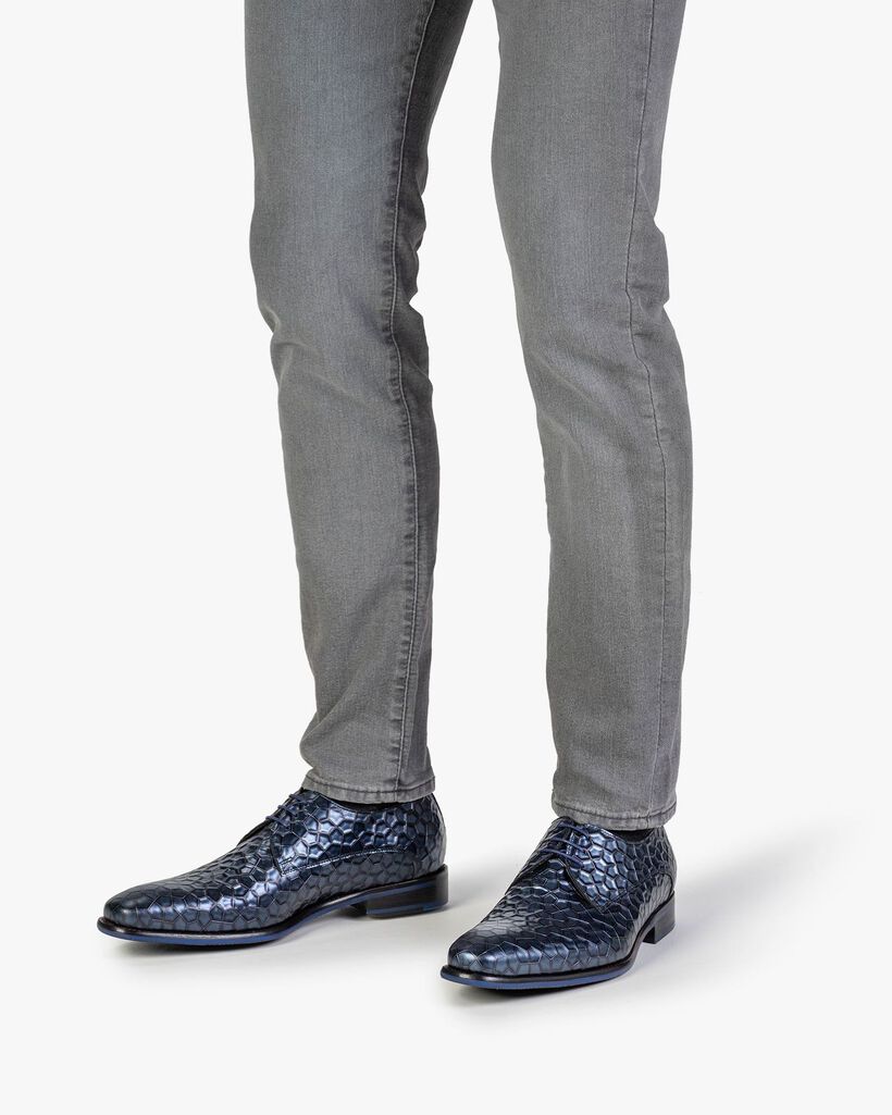 Schn&uuml;rschuh Metallic-Print blau