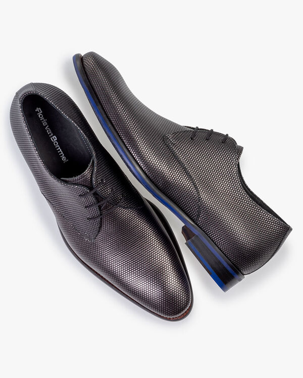 Lace shoe metallic print bronze