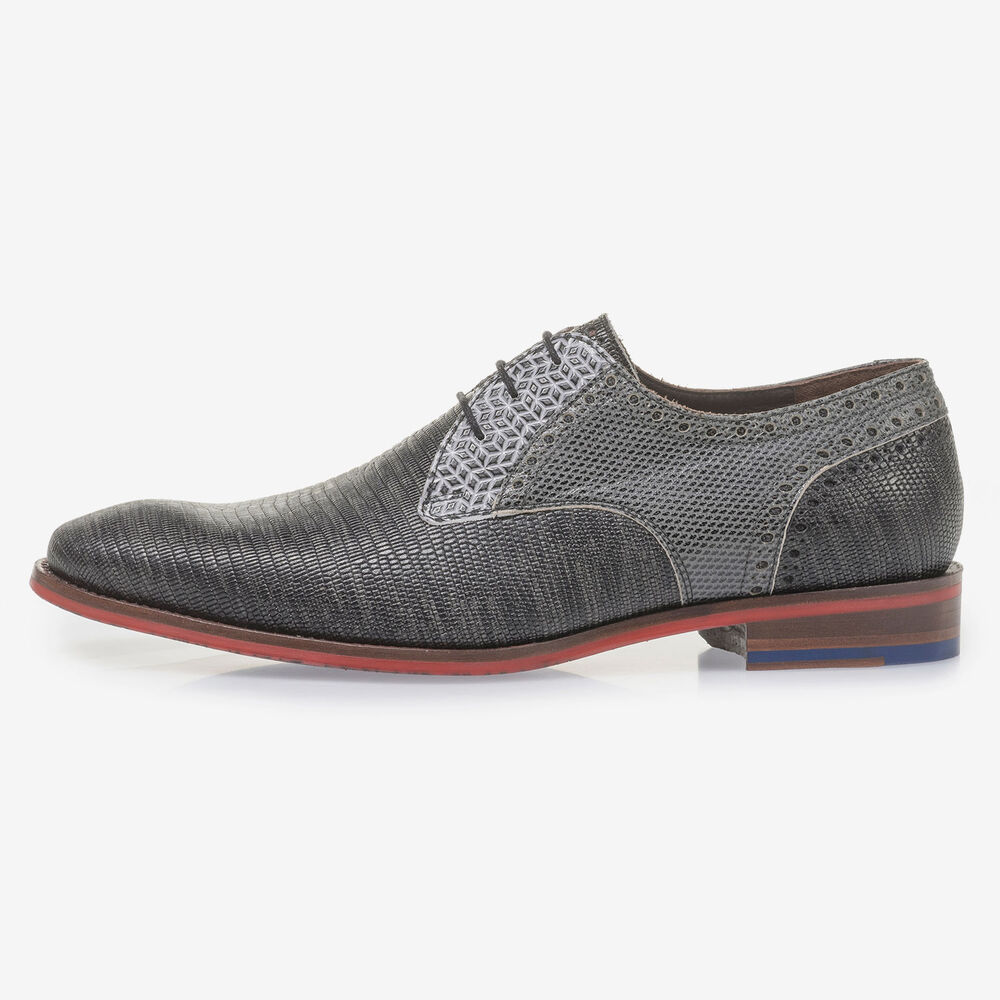 Grey leather lace shoe with lizard print