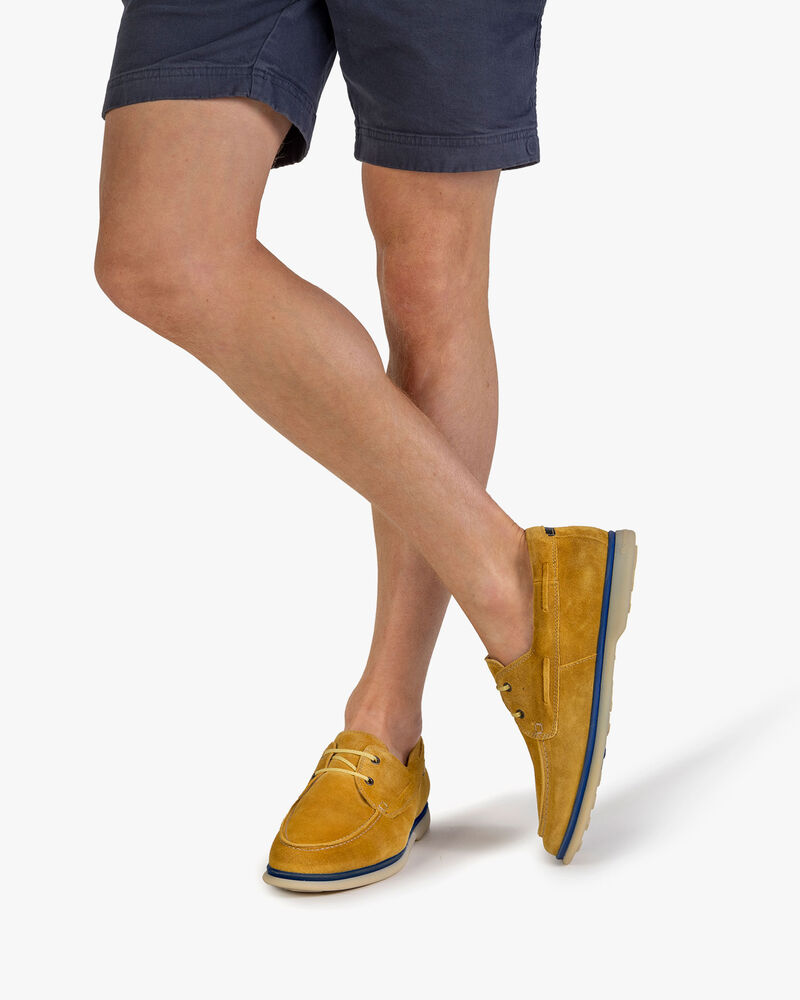 Boat shoe suede leather yellow