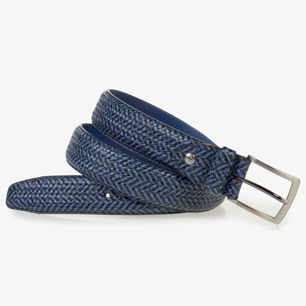 Blue calf leather belt with a herringbone pattern
