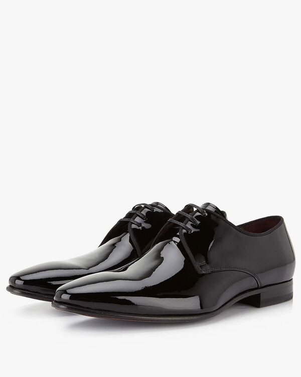 Lace shoe patent leather black