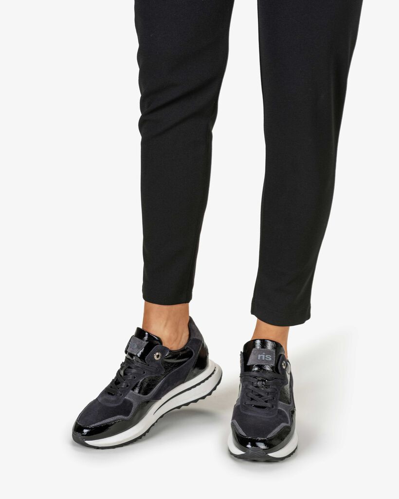 Sneaker Lackleder schwarz