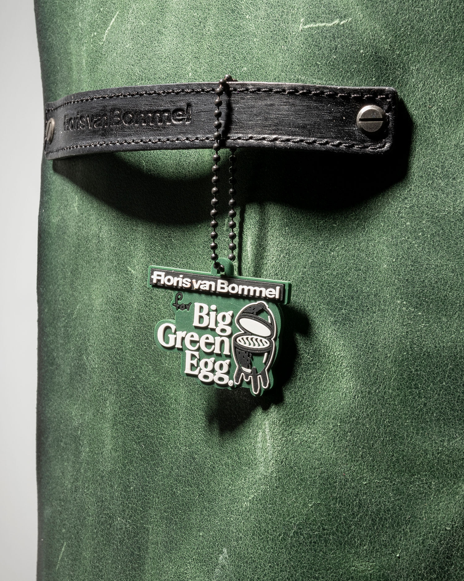 Big green top egg apron