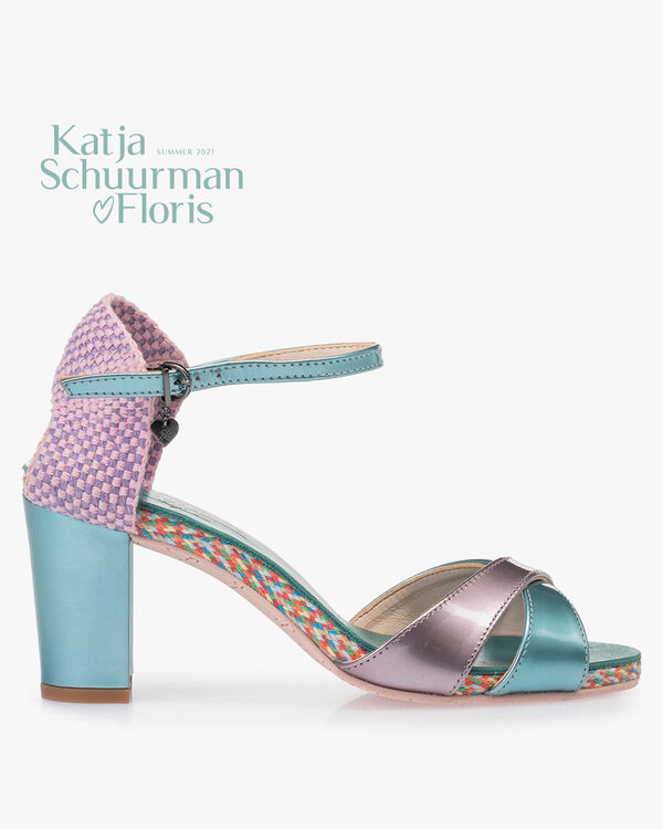 Sandale Lackleder hellblau