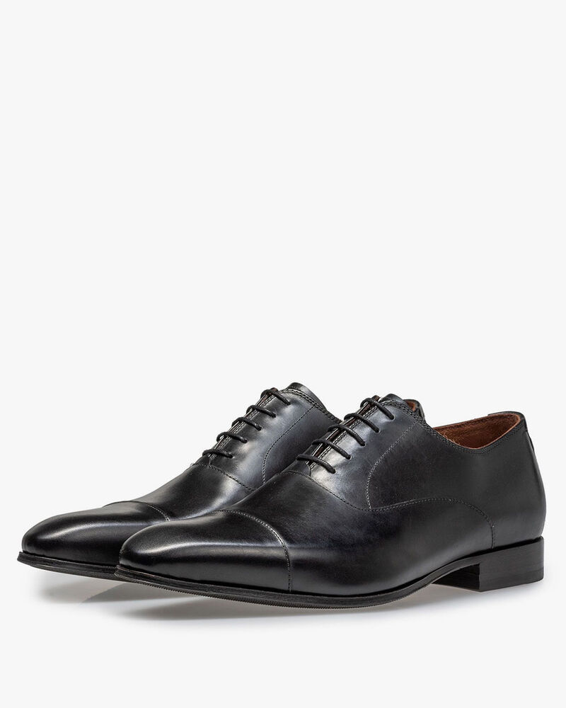 Lace shoe calf leather black