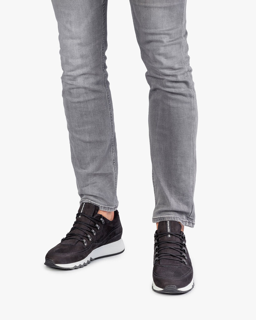 Sneaker black nubuck