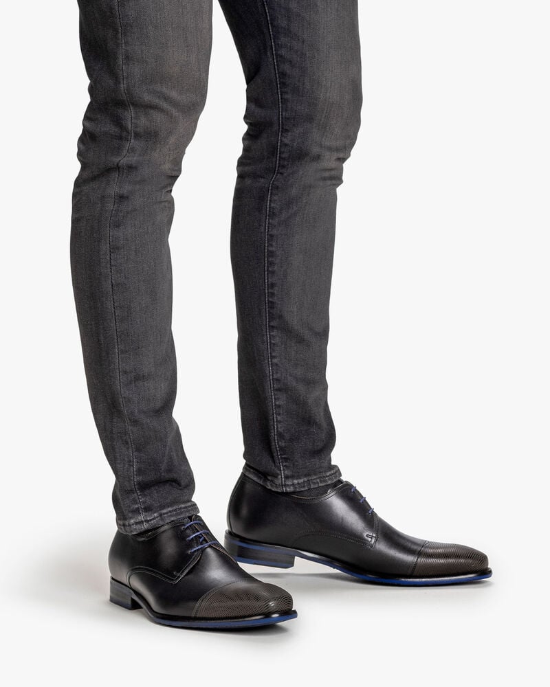 Schn&uuml;rschuh Kalbsleder schwarz