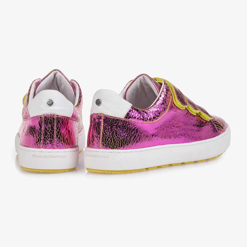 Pink metallic leather sneaker with craquelé effect