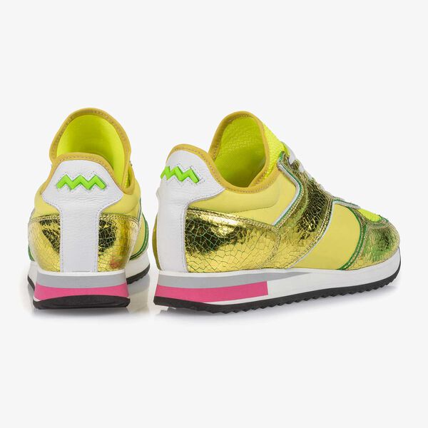 Yellow metallic leather sneaker with changing effect
