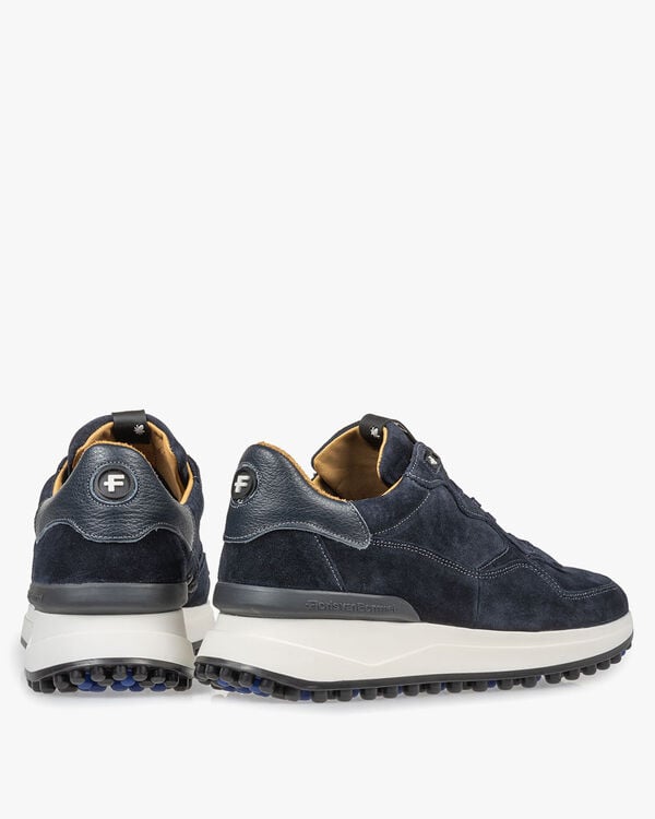 Blauer Wildleder-Sneaker