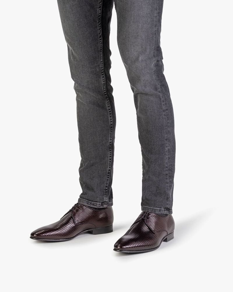 Schn&uuml;rschuh bedrucktes Leder rot