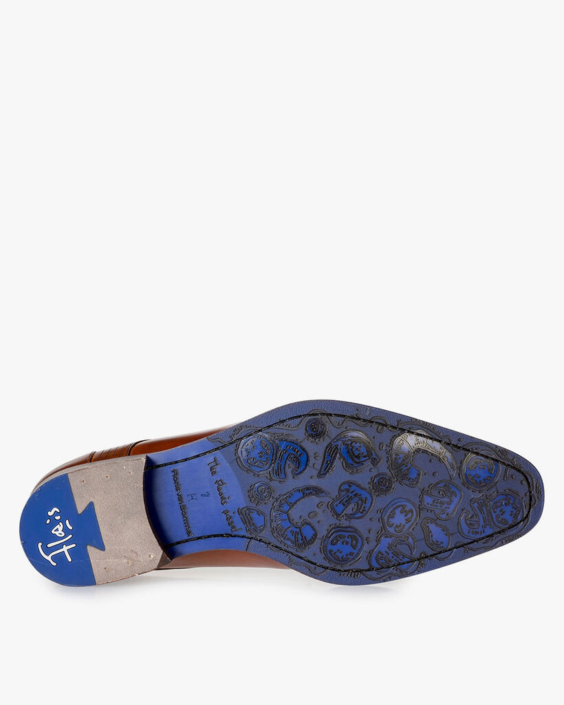 Cognacfarbener Schn&uuml;rschuh