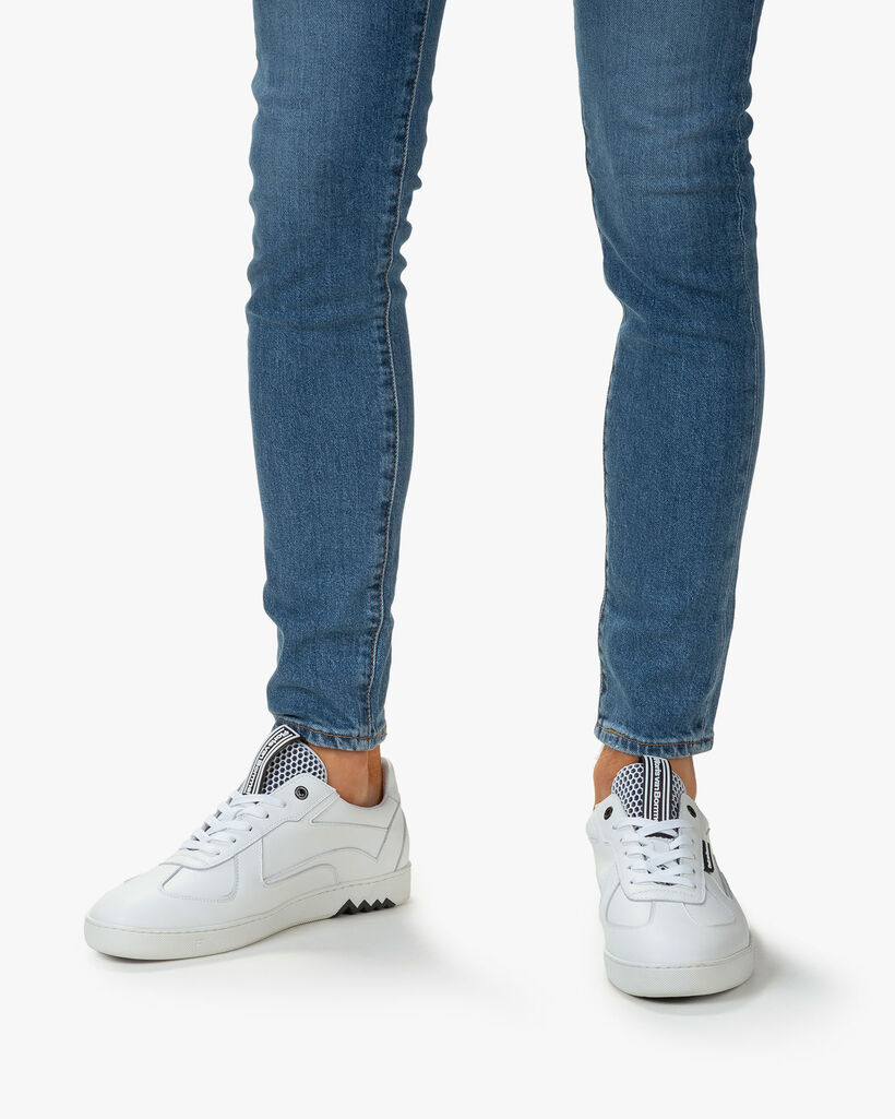 Sneaker calf leather white