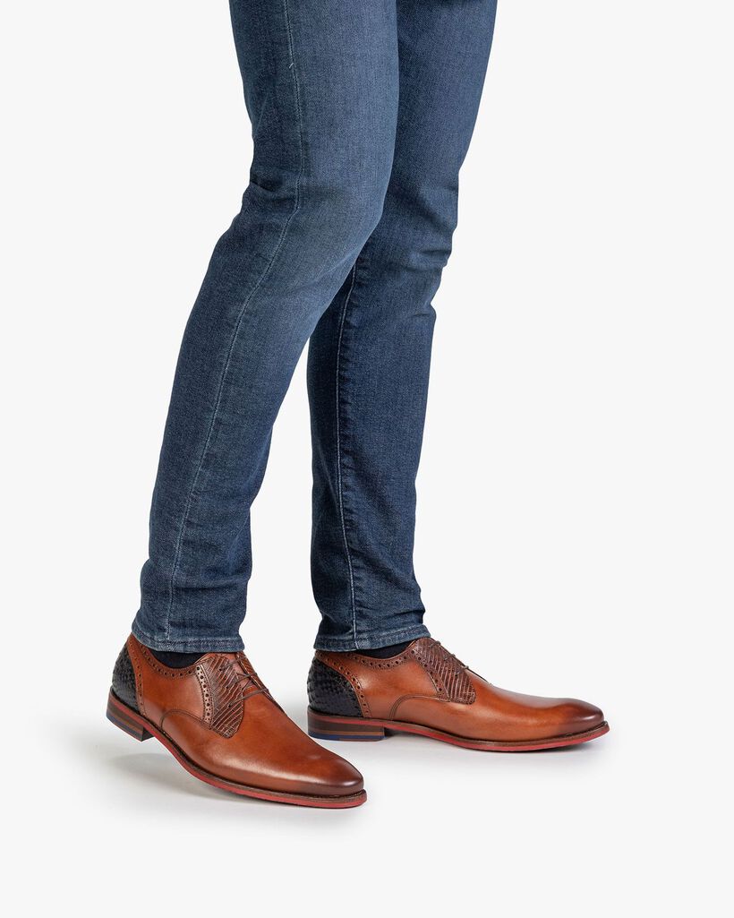 Schn&uuml;rschuh Kalbsleder cognac