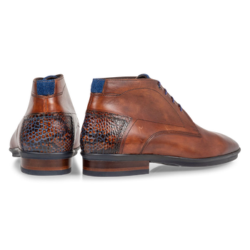 Lace boot calf leather cognac