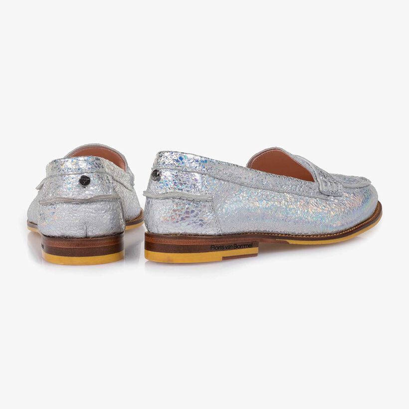 Silver metallic leather loafer with craquelé effect