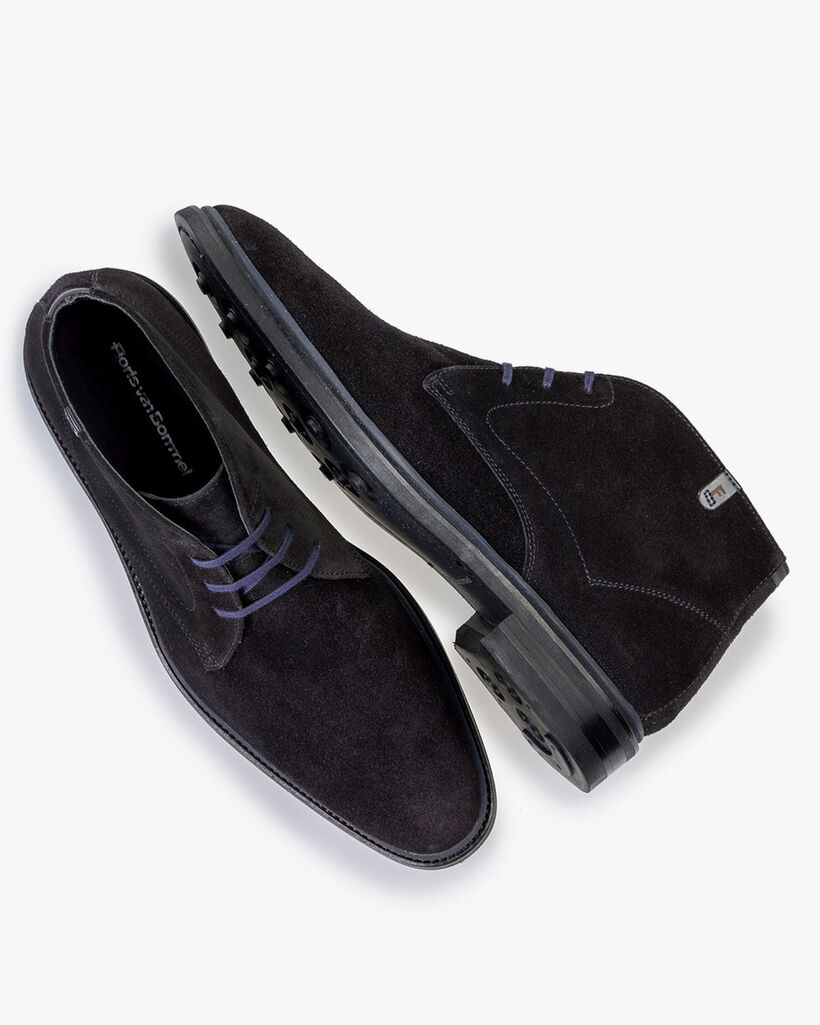 Lace boot suede black