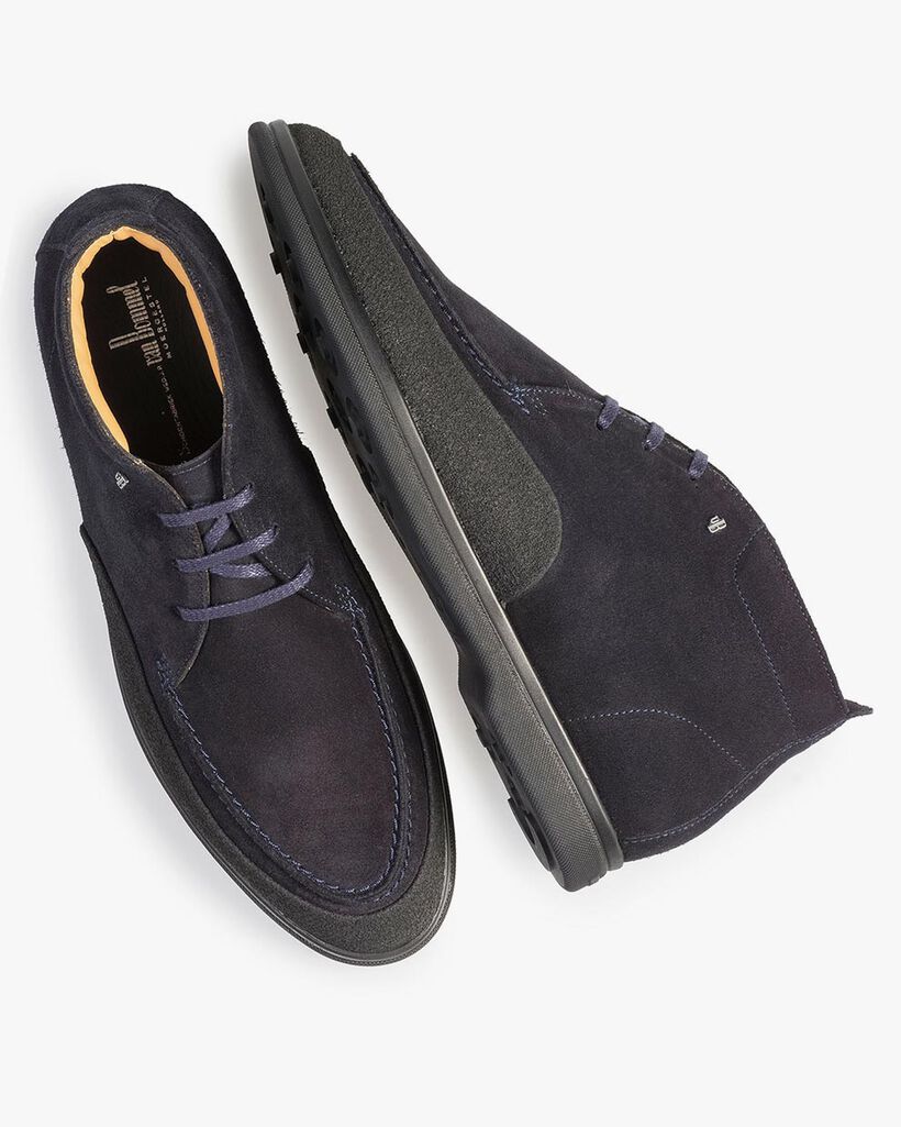 Halbhoher Wildleder Schnürstiefel