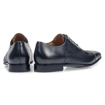 Dunkelblauer Kalbsleder-Schnürschuh