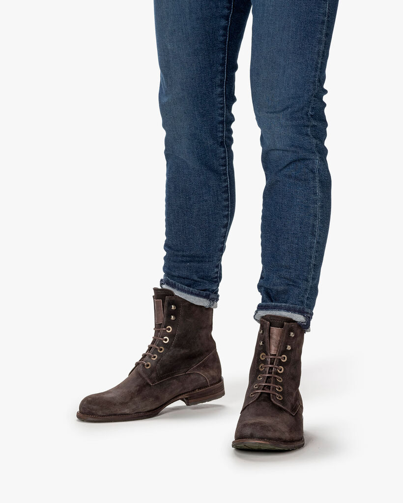 Gefütterter Schnürstiefel braun