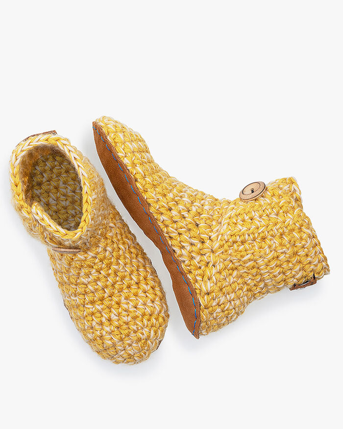 Kingdom of Wow home slippers ocher