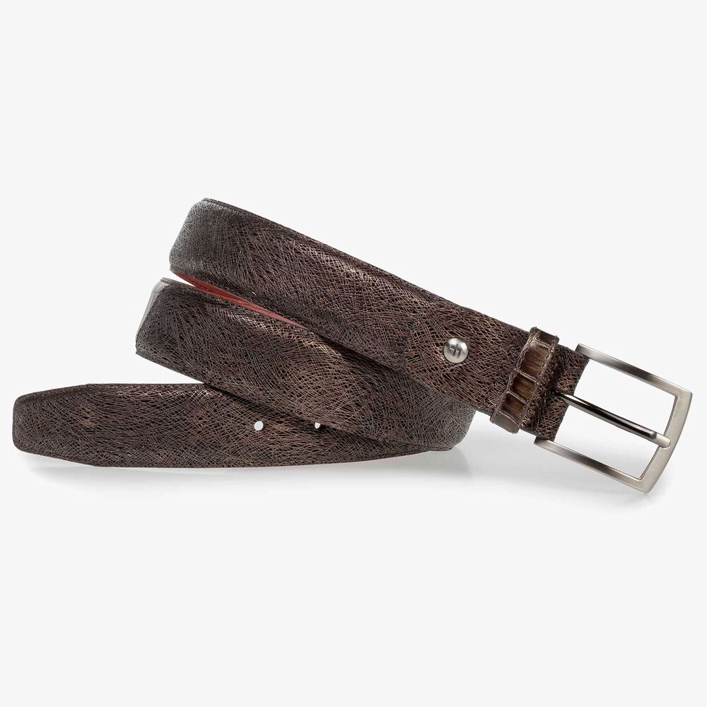Brown leather belt with metallic print