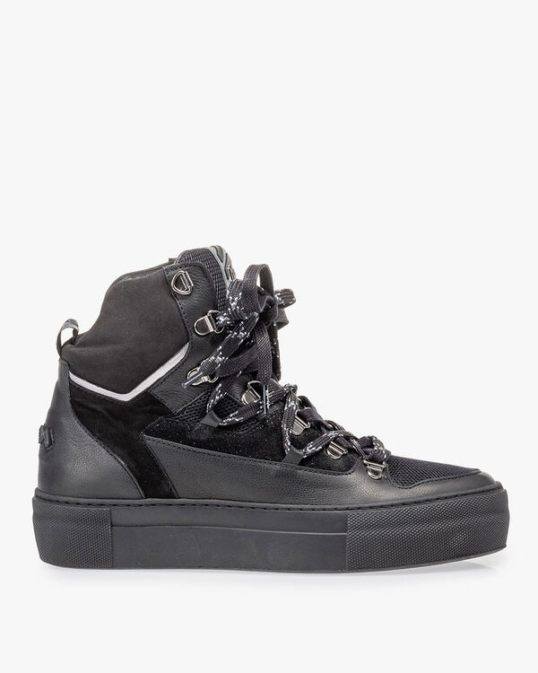 Mid-high sneaker black leather
