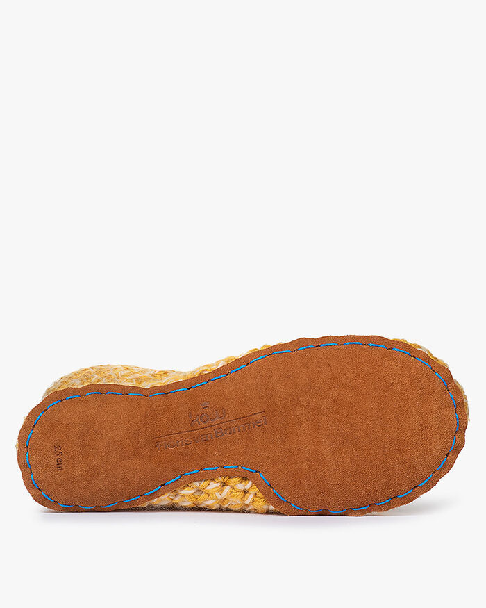 Kingdom of Wow home slippers ocher