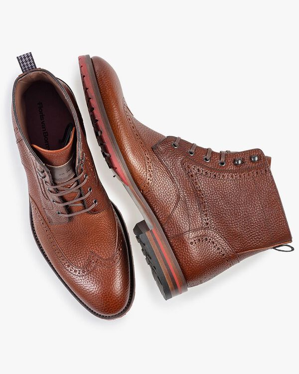 Leather brogue lace boot cognac