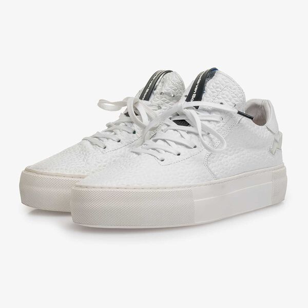 White structured leather sneaker