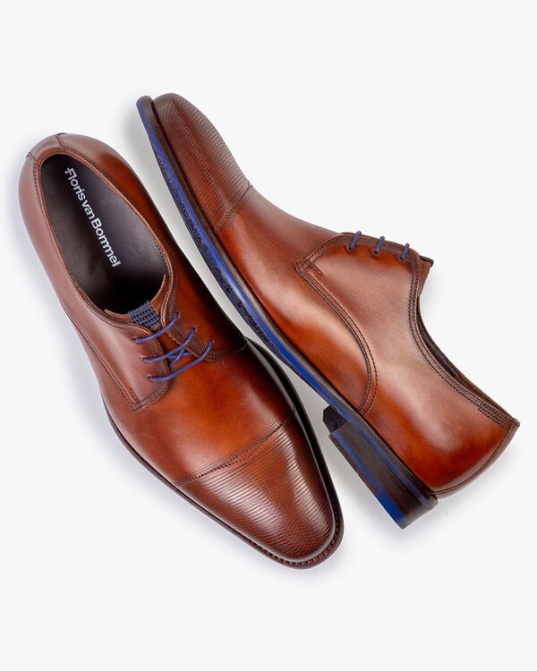 Schn&uuml;rschuh Kalbsleder cognacfarben