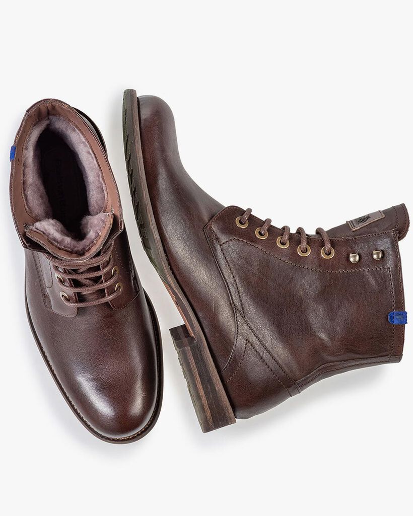 Lambskin lined lace boot brown