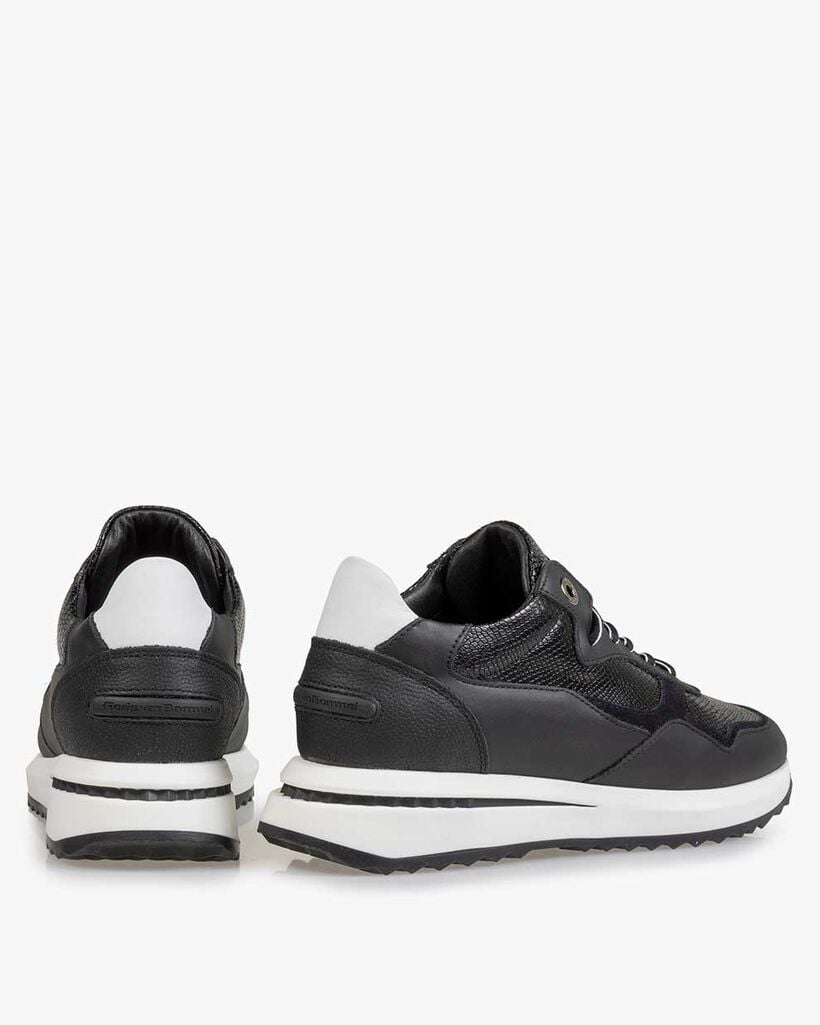 Sneaker Reptilienprint schwarz