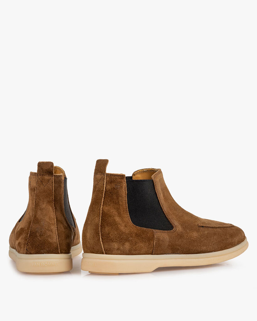 Chelsea boot suede leather cognac
