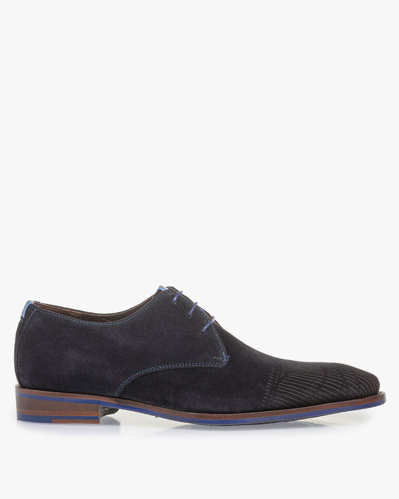 Dark blue suede leather lace shoe with laser print