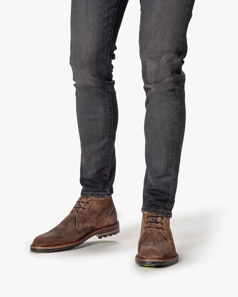 Lace boot suede cognac