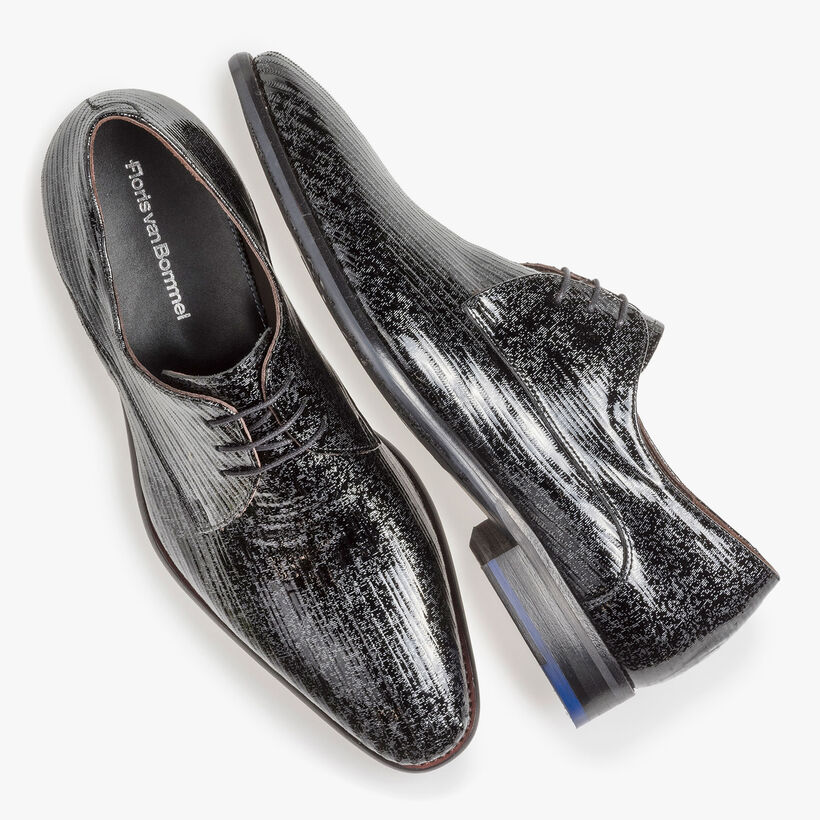 Black patent leather lace shoe with metallic print