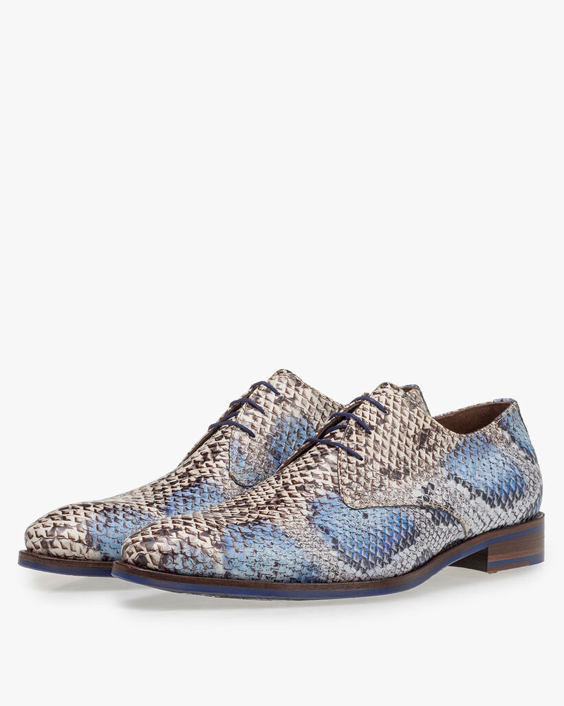 Premium lace shoe with a blue snake print