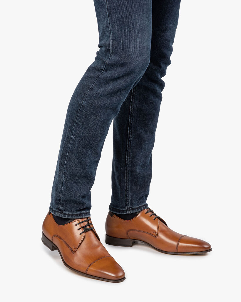 Schn&uuml;rschuh Kalbsleder cognac