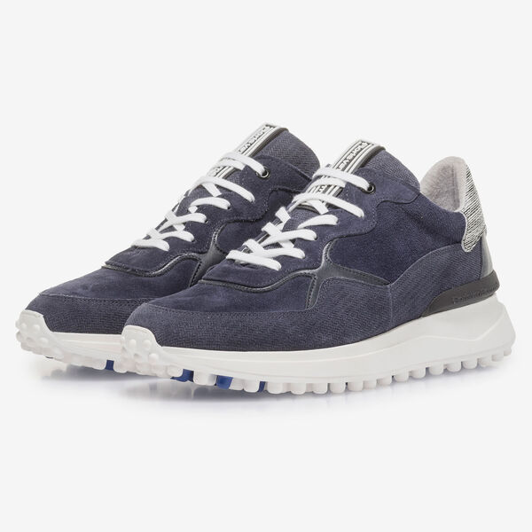 Blue suede leather sneaker with print